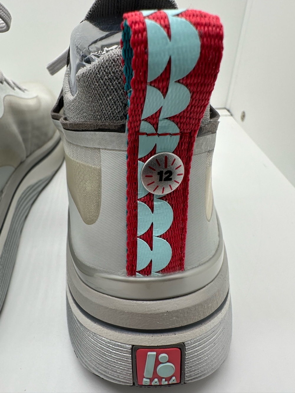 BALA Nursing Sneakers Shoes Women’s Size 8 - Picture 5 of 11